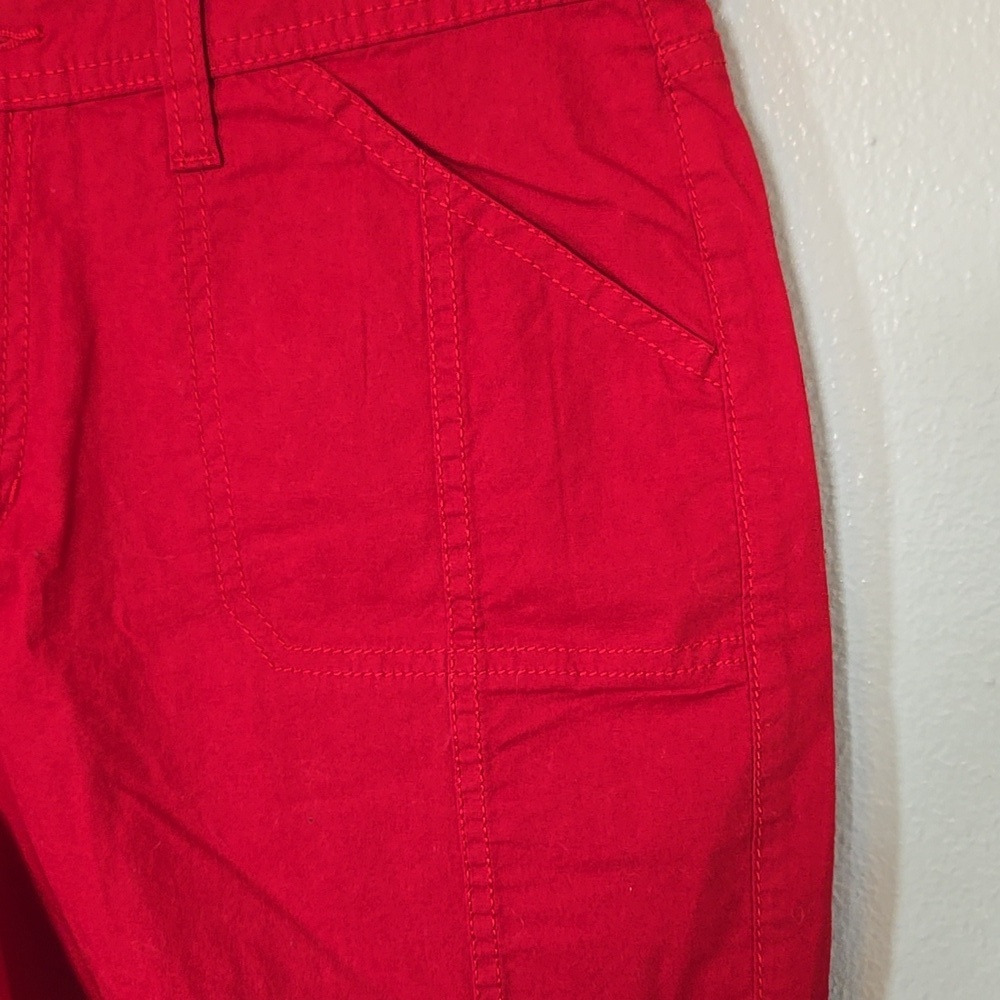 St. John's Bay | NWT Red Cotton Mid Rise Shorts Size 8 - Picture 6 of 9